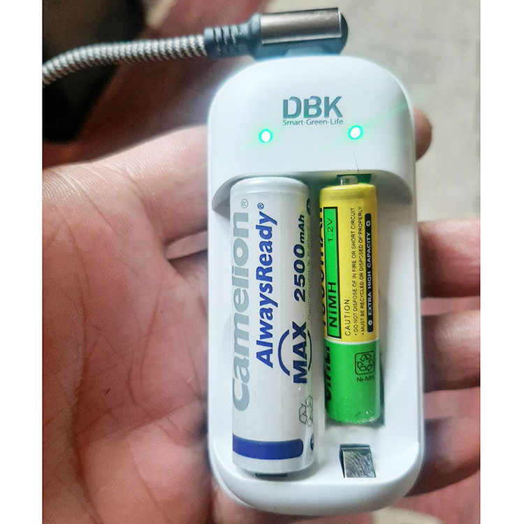 شارژر باتری قلمی دی بی کی مدل CF-6671